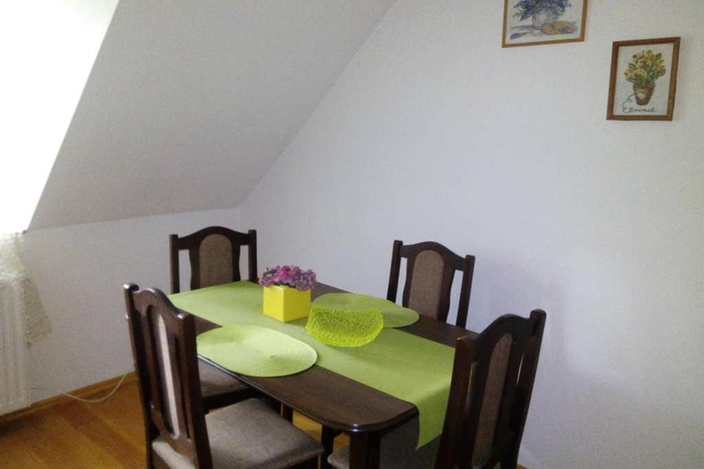Zamecek Zdiky - Moderni Velky Apartman Bujanov Экстерьер фото